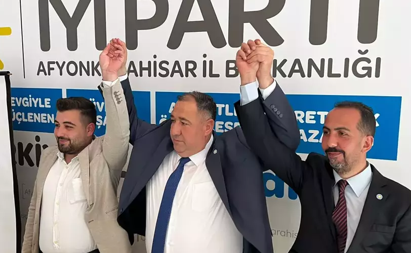 Memleket Partisi Bolvadin İlçe Başkanı İYİ Parti'ye katıldı