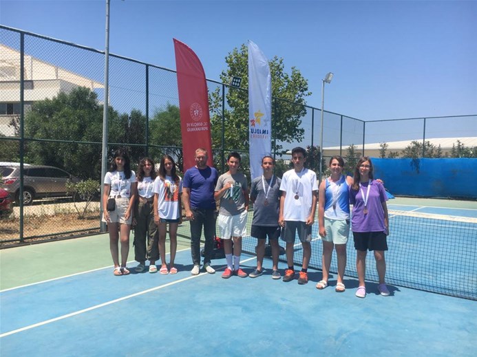 Aydın'da ANALİG Tenis Grup Müsabakaları'nda Afyonkarahisar Tenis Takımları Parladı