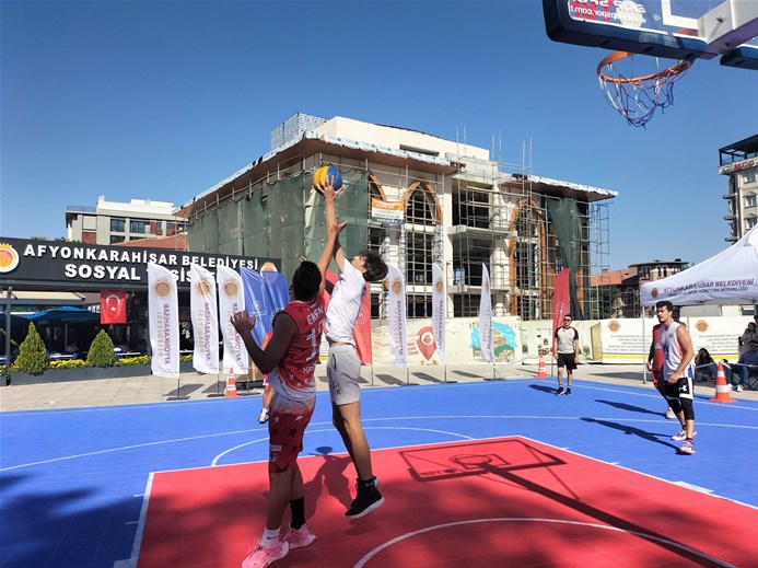 Afyonkarahisar'da Zafer Haftası 3x3 Basketbol Turnuvası Tamamlandı