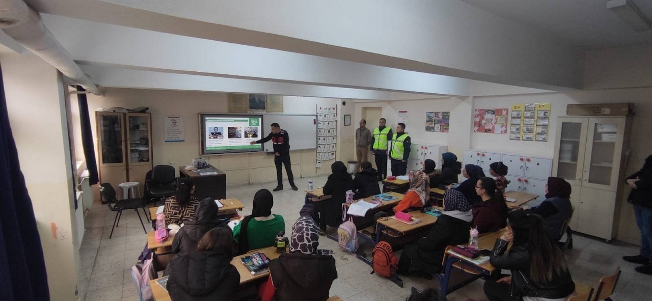 Afyonkarahisar'da Anne Projesi Kapsamında Eğitim Semineri Düzenlendi