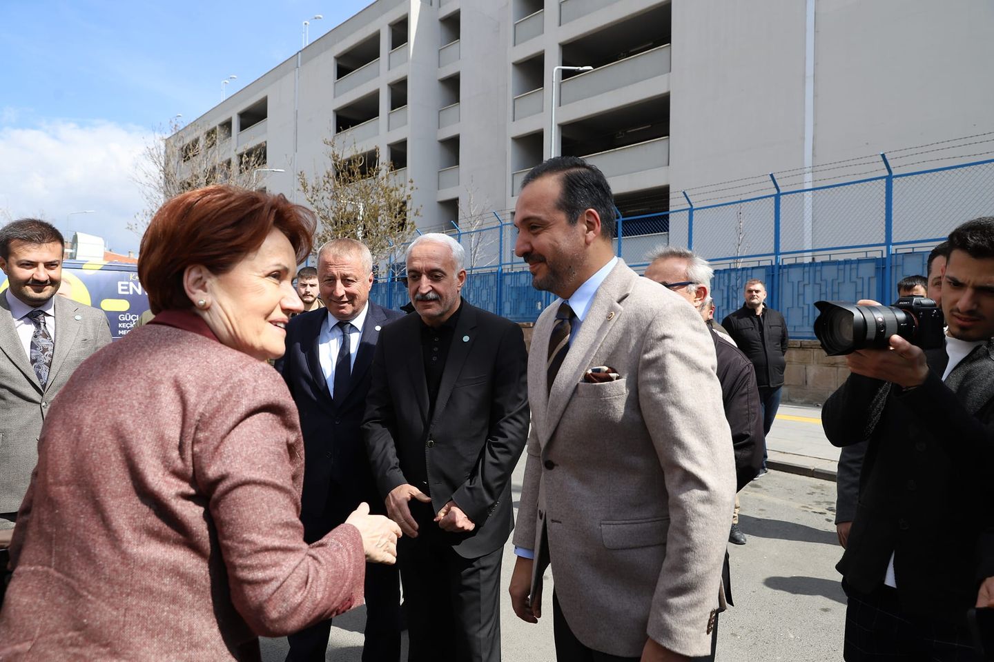 İYİ Parti Genel Başkanı Meral Akşener, Keçiören'e ziyaret gerçekleştirdi