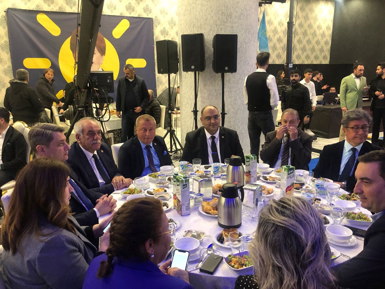 İyi Parti Milletvekili Hakan Şeref Olgun, Ankara halkıyla iftar programında buluştu