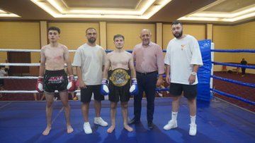 Muay Thai Alkayış Müsabakaları Afyonkarahisar'da Gerçekleştirildi